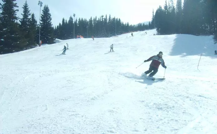 skiing vitosha mountain winter sofia photo Clive Leviev Sawyer e1355382629743