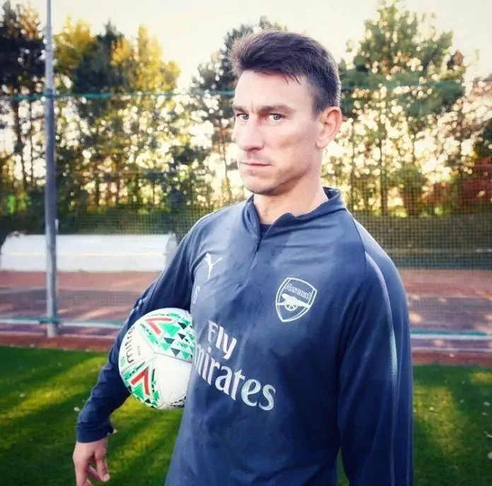 koscielny official6 41764492 1859549584137094 4945446481639016183 n