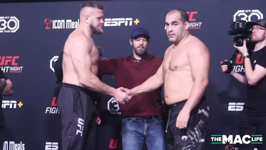 1 Derrick Lewis vs Serghei Spivac Final Face Off You Tube 1 20