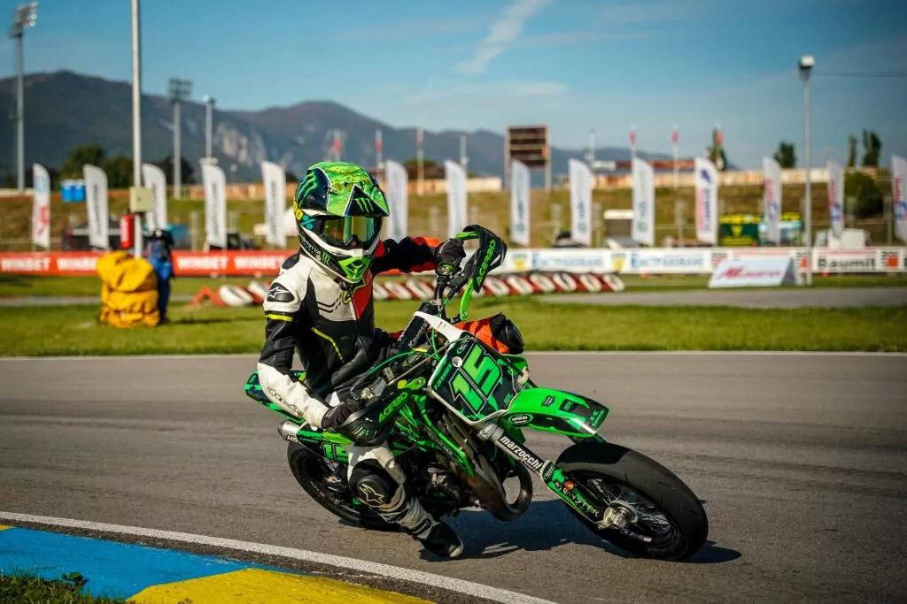 Supermoto