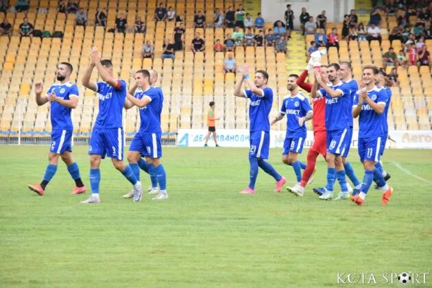 neftohimik chernomoretz (26)