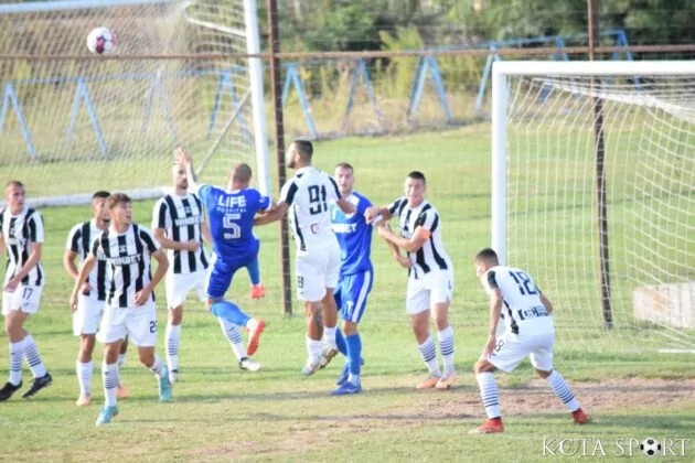 chernomoretz lokomotiv plovdiv 2 dubal (17)