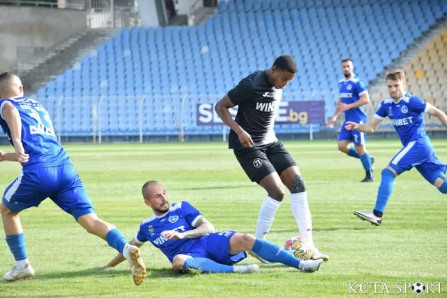 chernomoretz lokomotiv plovdiv (34)